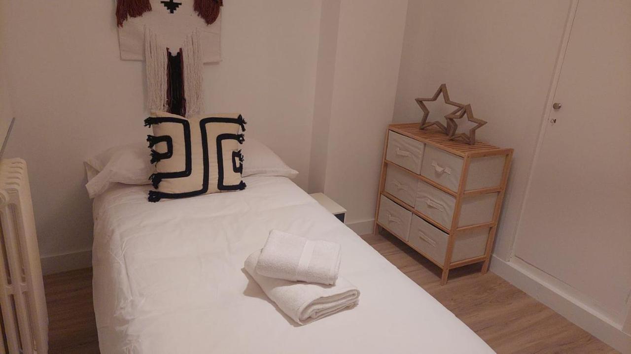 Tuguest Pedro Antonio II Apartment Гранада Екстериор снимка